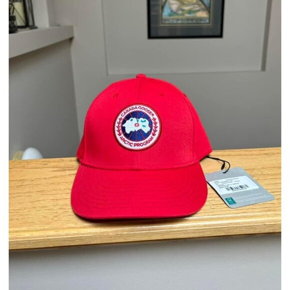 Canada Goose Badge Logo Hat - Picture 1 of 1